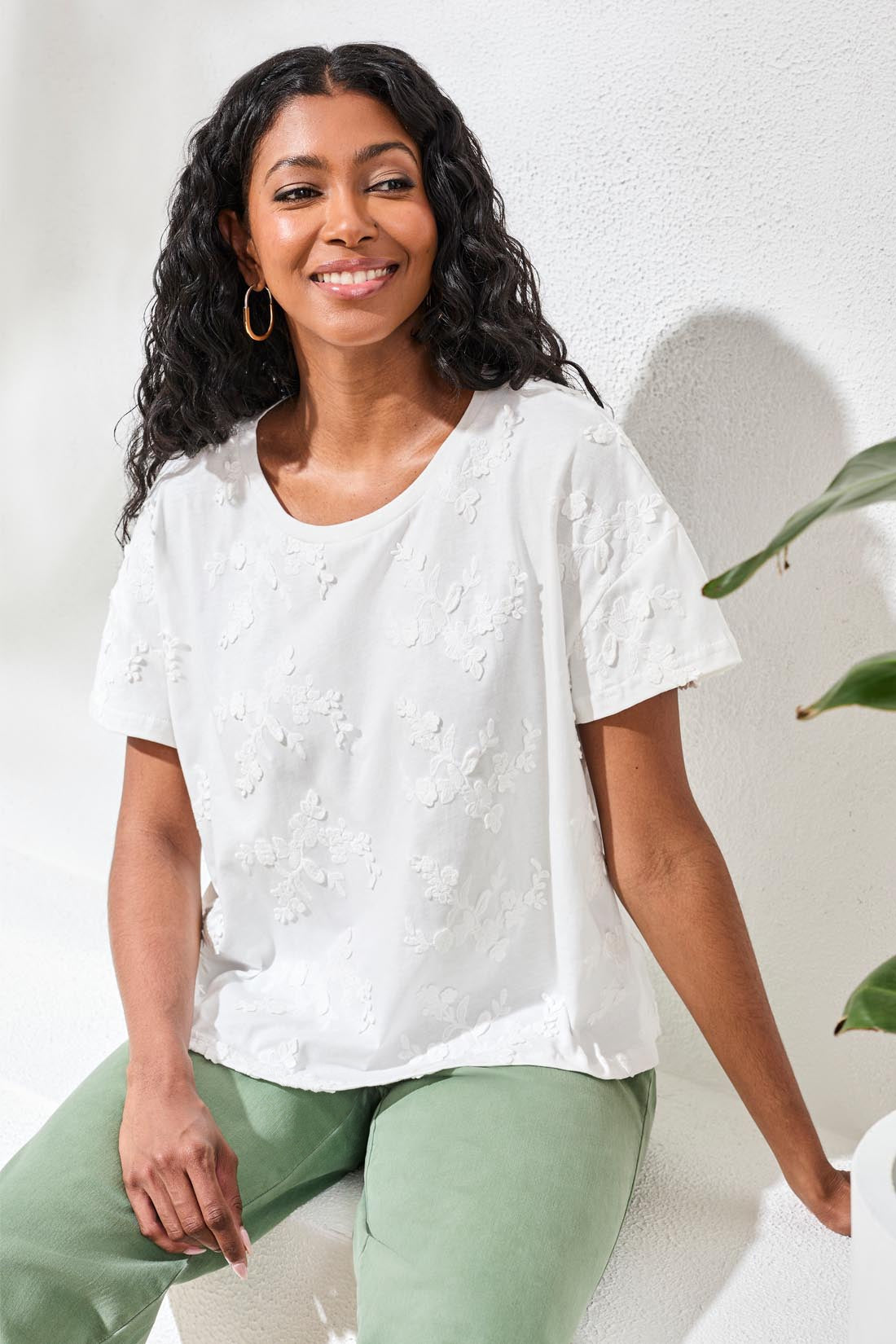 TRIBAL APPLIQUE TOP